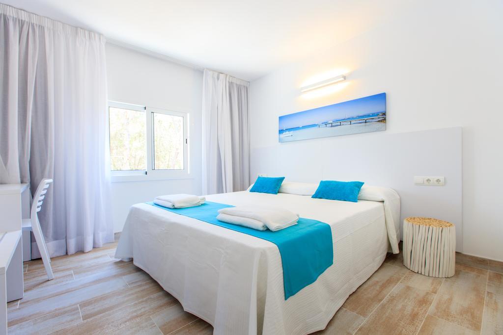 Pinos Playa Suites Playa Migjorn Exteriér fotografie